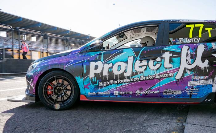 Pursuit Media Studios still 10